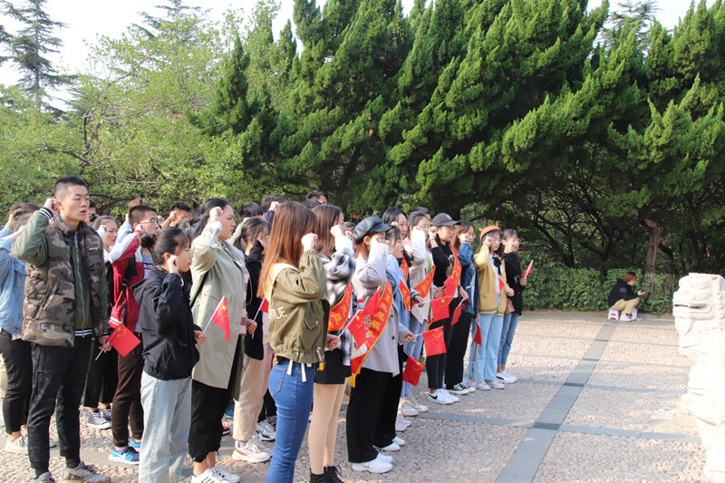 中文与法律系系开展“建设秀美山川,护林防火当先”志愿服务活动 (5).JPG